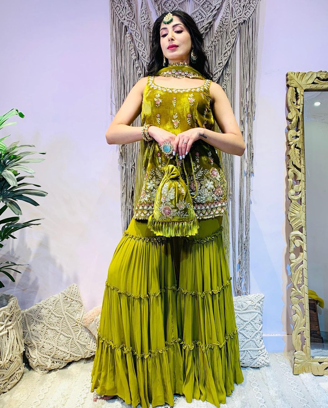 GREEN COLOR ANARKALI SUIT