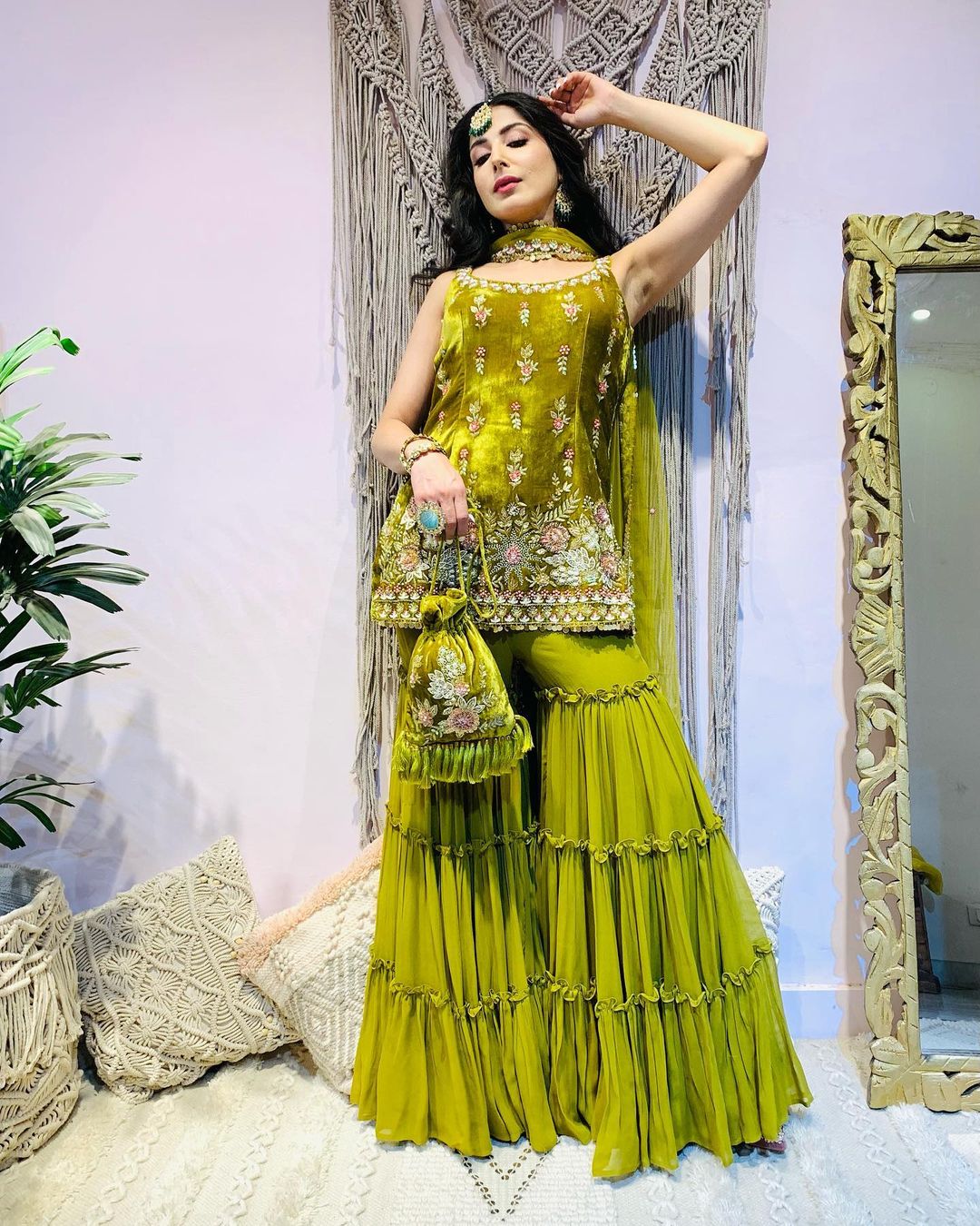 GREEN COLOR ANARKALI SUIT