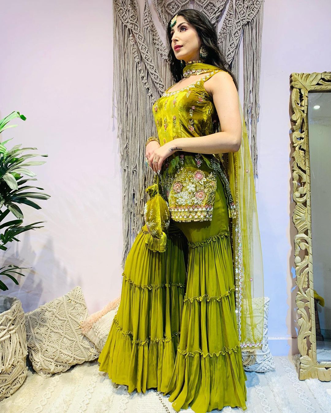 GREEN COLOR ANARKALI SUIT