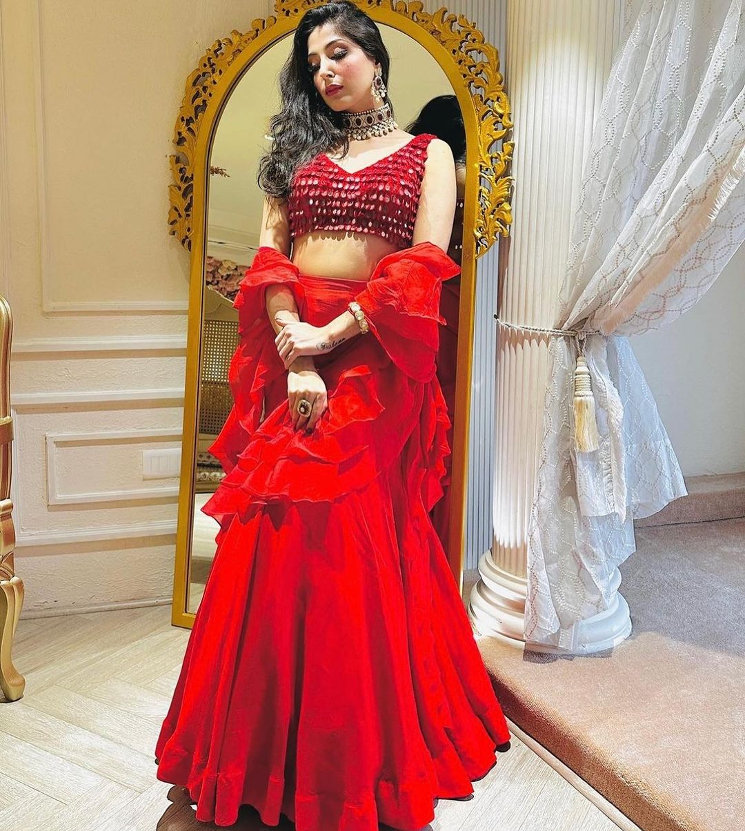 PIGMENT RED COLOR SAREE & DRAPE