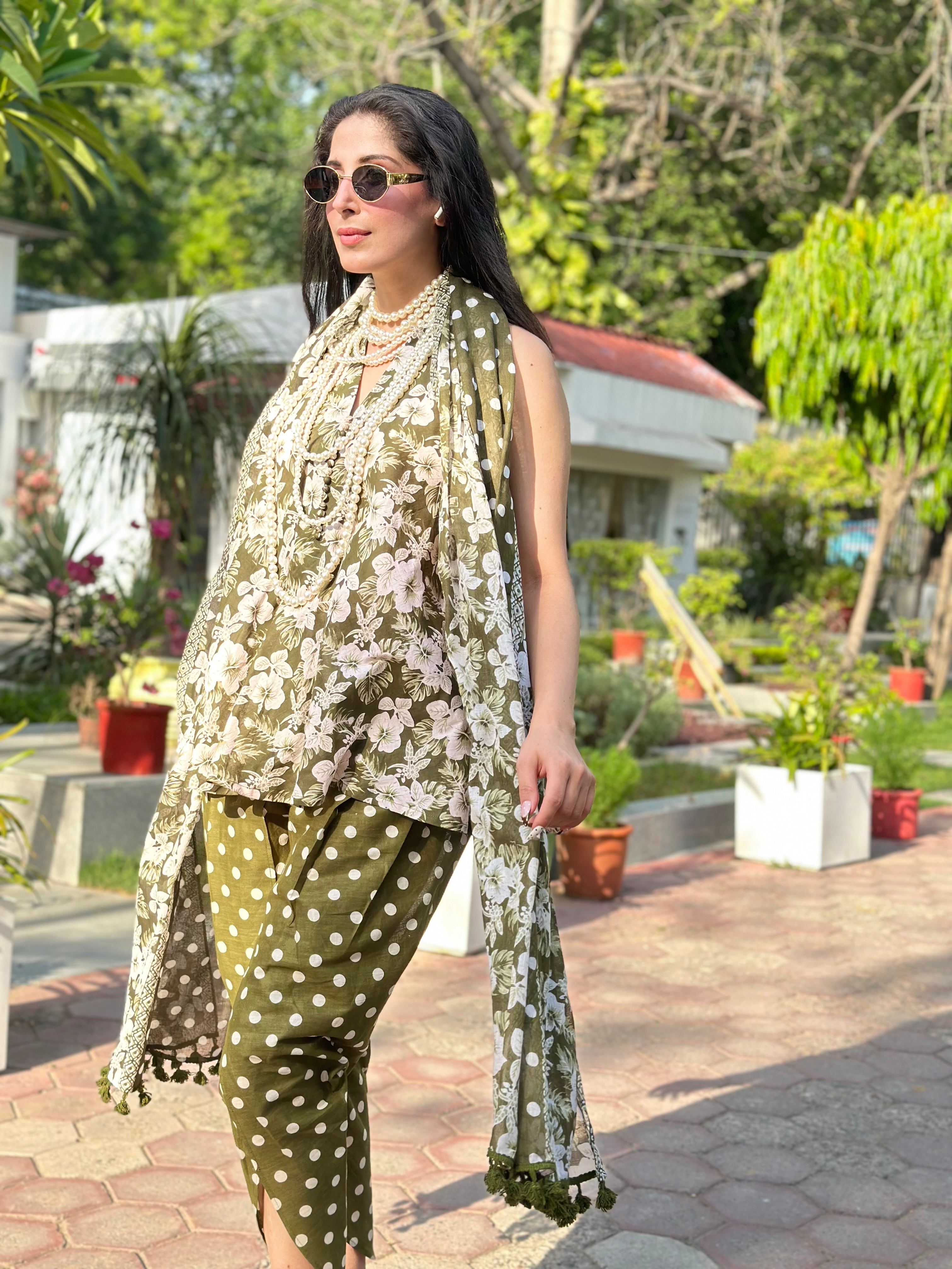 MHENDI GREEN OUTFIT