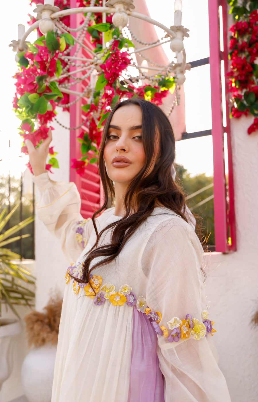 WHITE KURTI WITH YELLOW BOTTOM