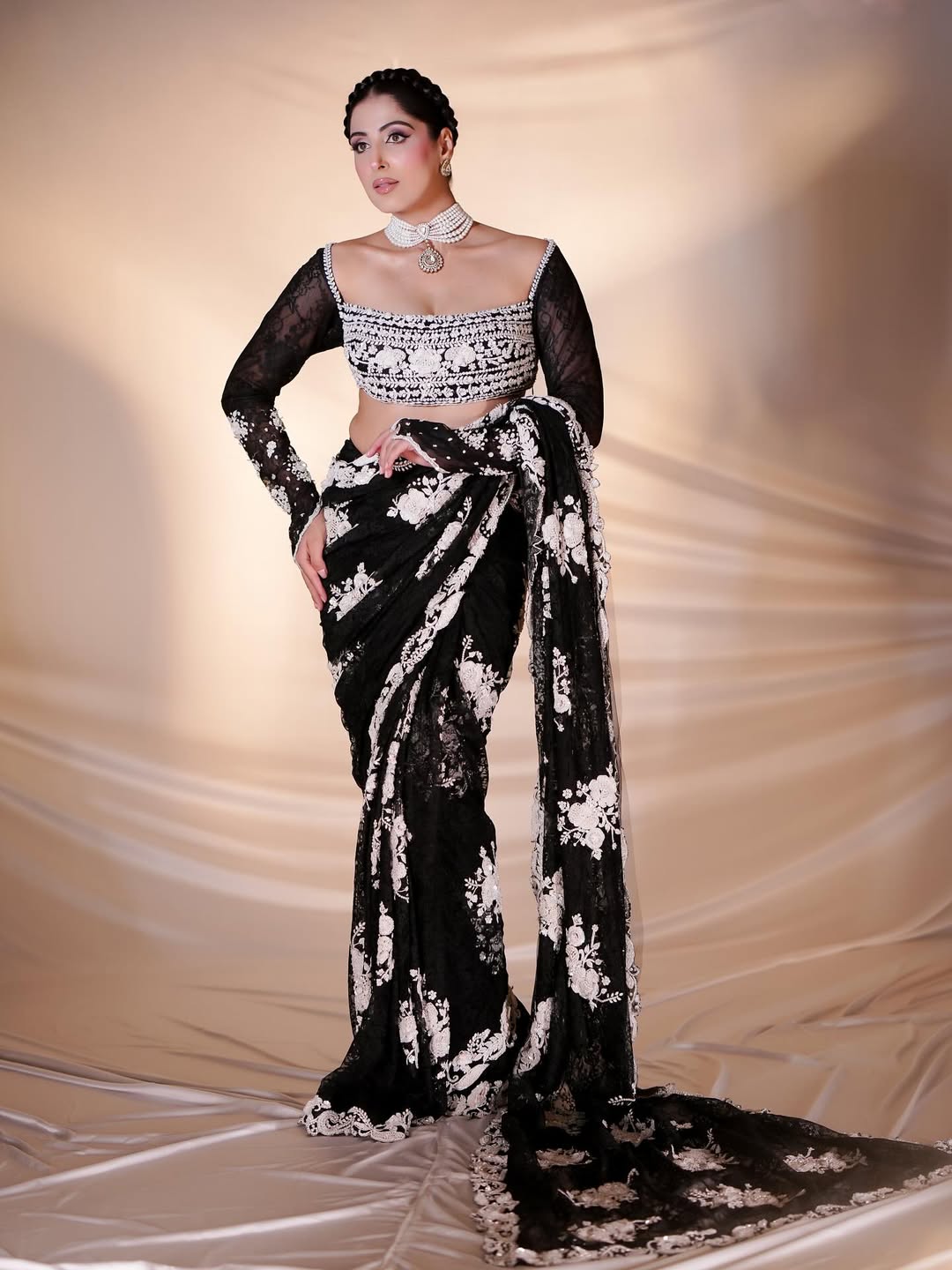 ROYAL BLACK SAREE