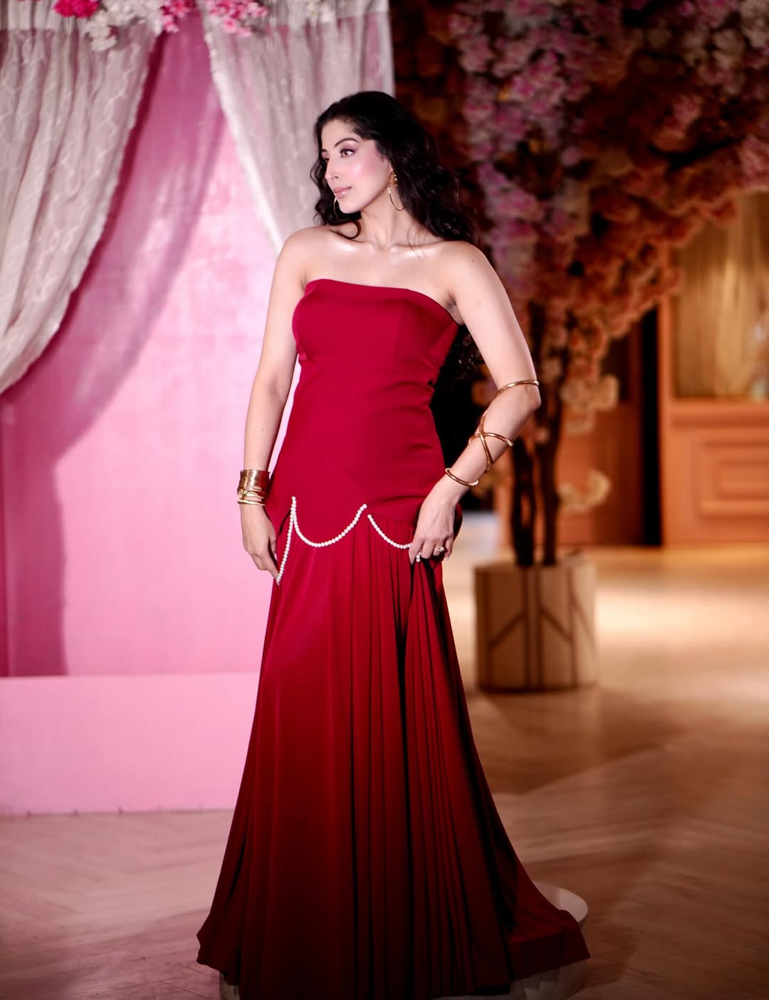 DEEP RED GOWN