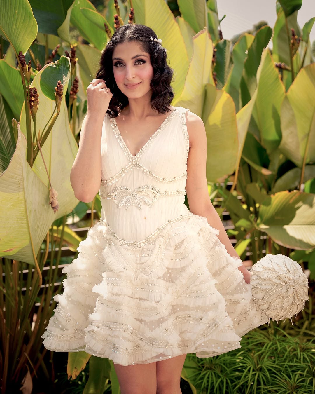 SHORT IVORY FRILL OUTFIT
