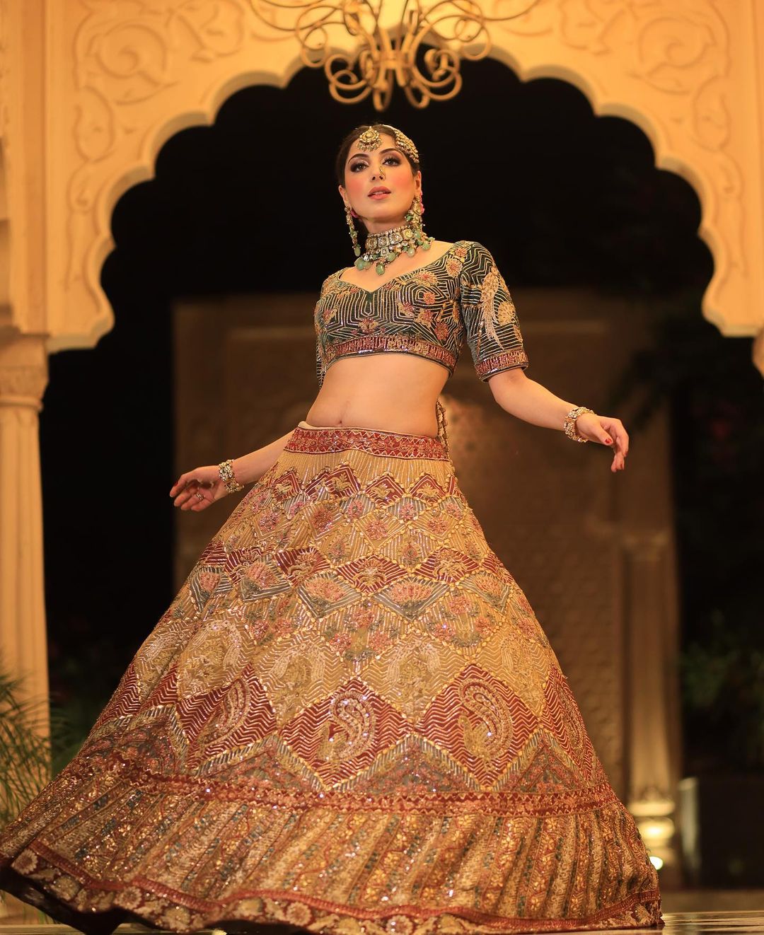 HEAVY EMBROIDERY LEHENGA
