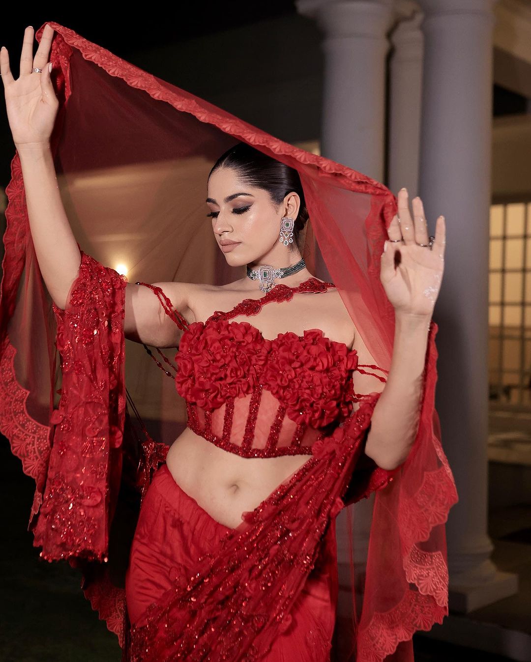 RED COLOR SAREE WITH ELEGANT DRAPE
