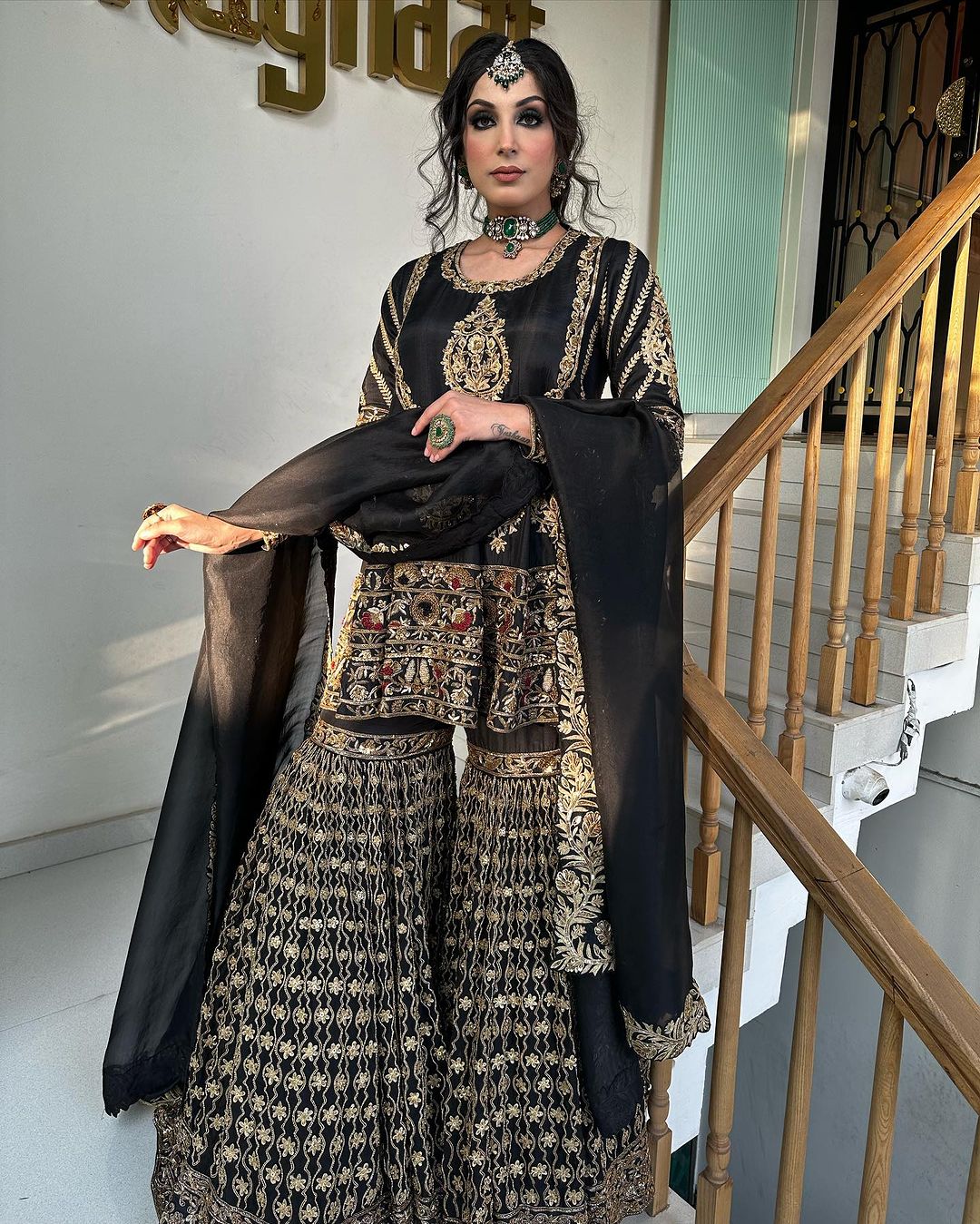 GARARA SUIT SET ADORNED DEEP COAL