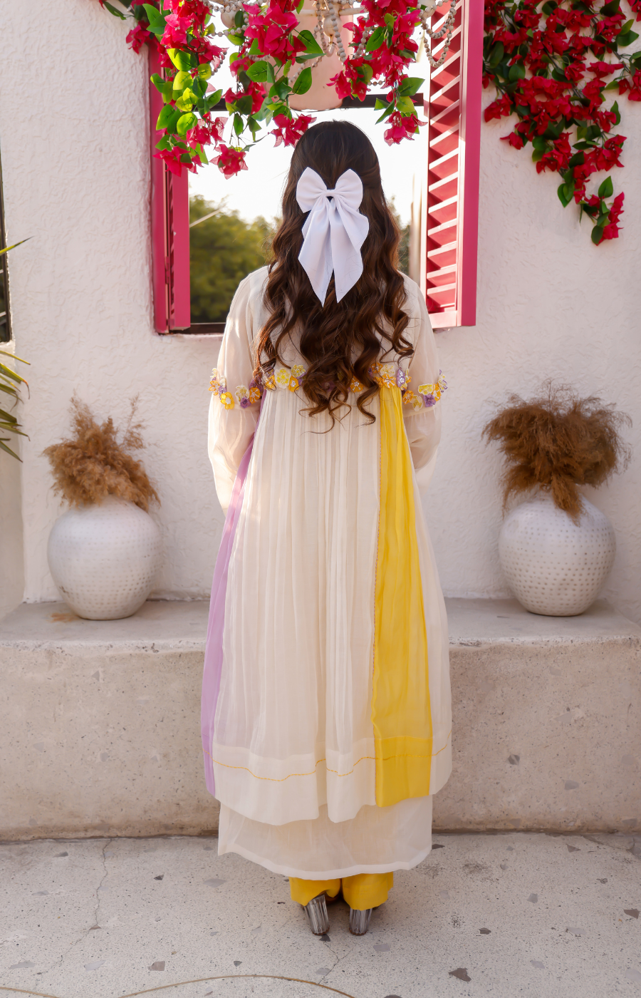 WHITE KURTI WITH YELLOW BOTTOM