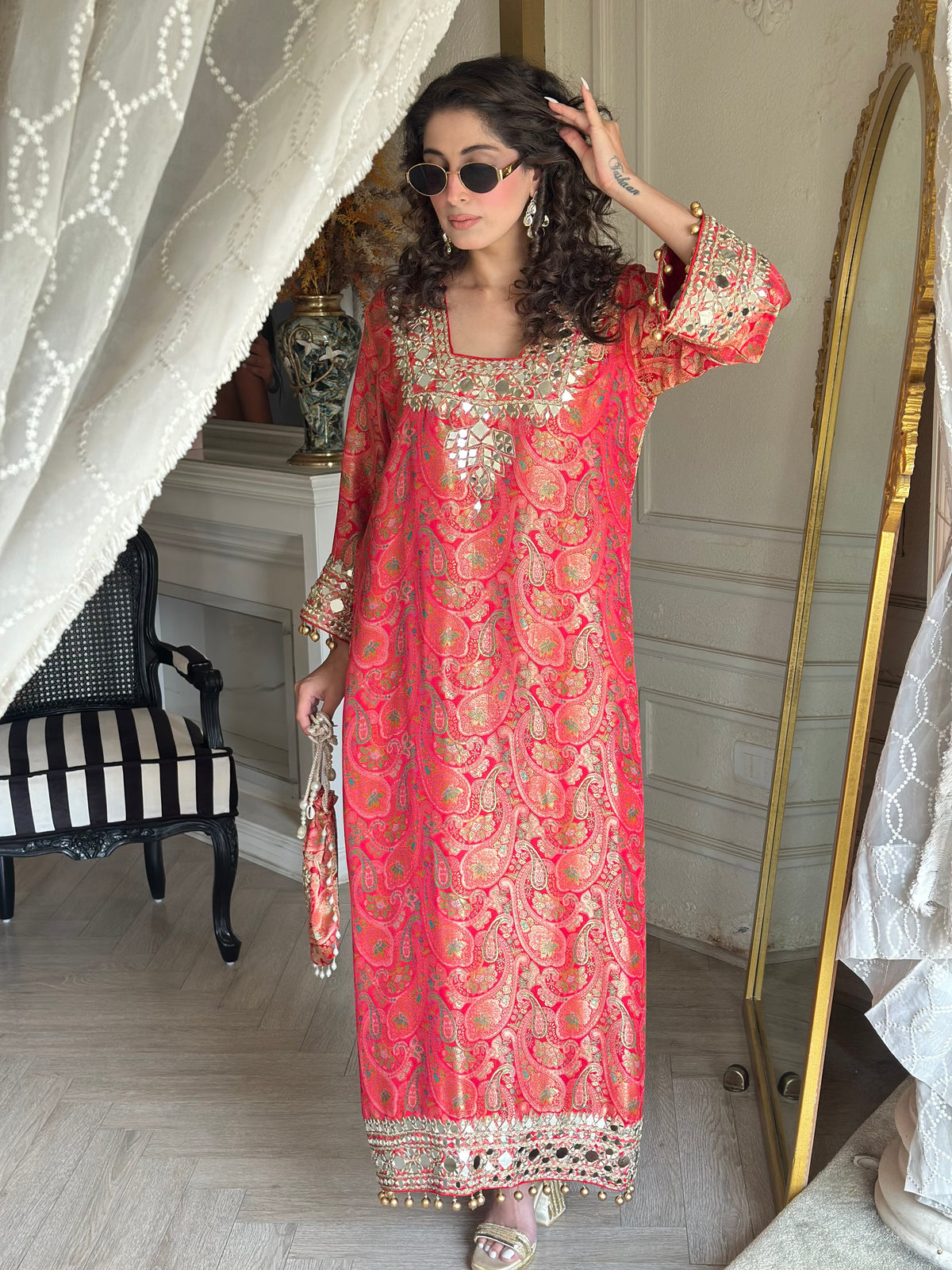 BROCADE MIRROR OUTFIT