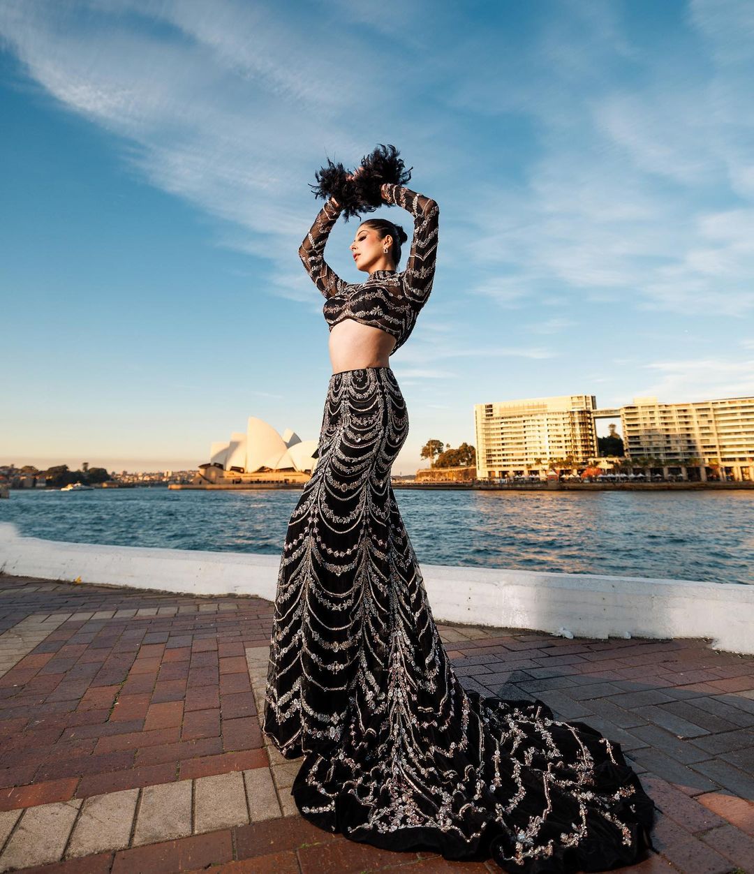 BLACK FISH CUT LEHENGA WITH EMBROIDERY