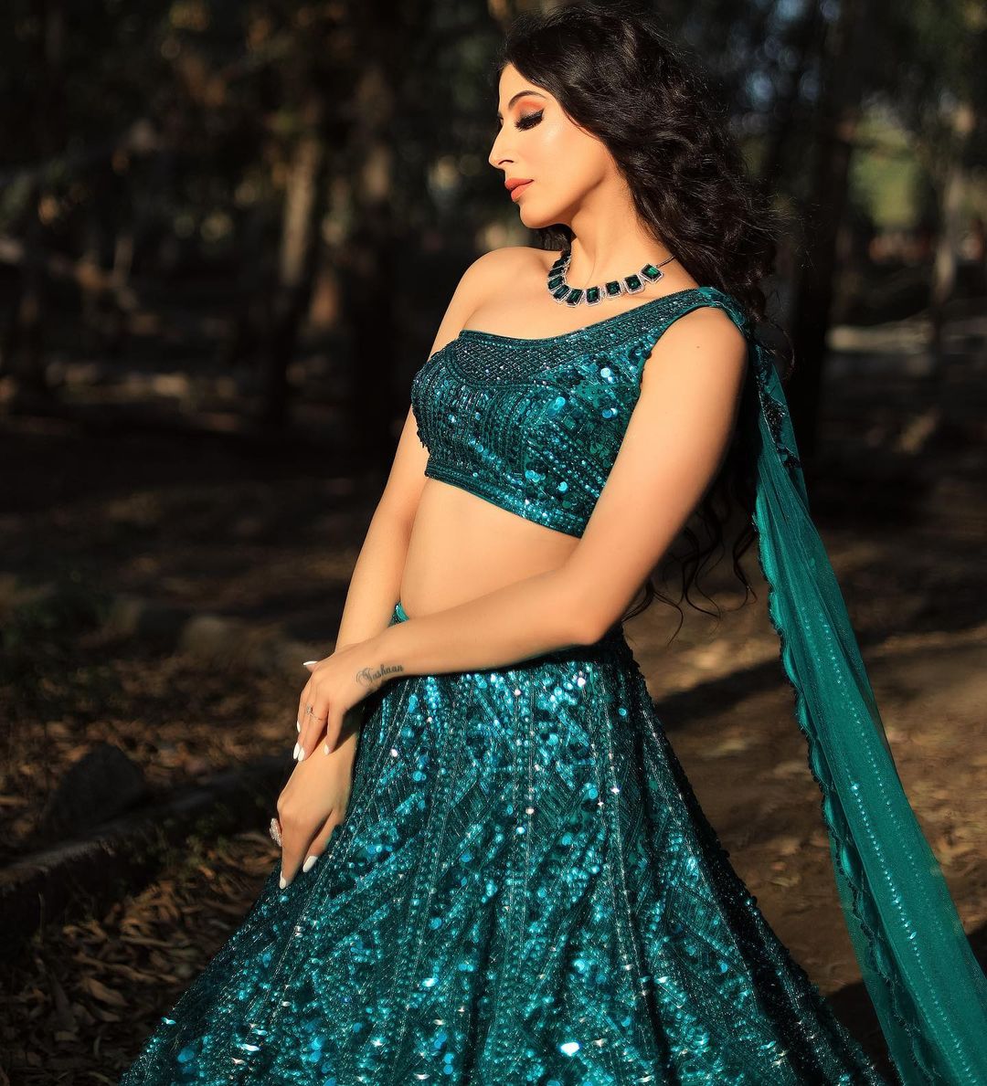 SKOBELOFF GREEN COLOR DESIGNED LEHENGA WITH HEAVY EMBROIDERY