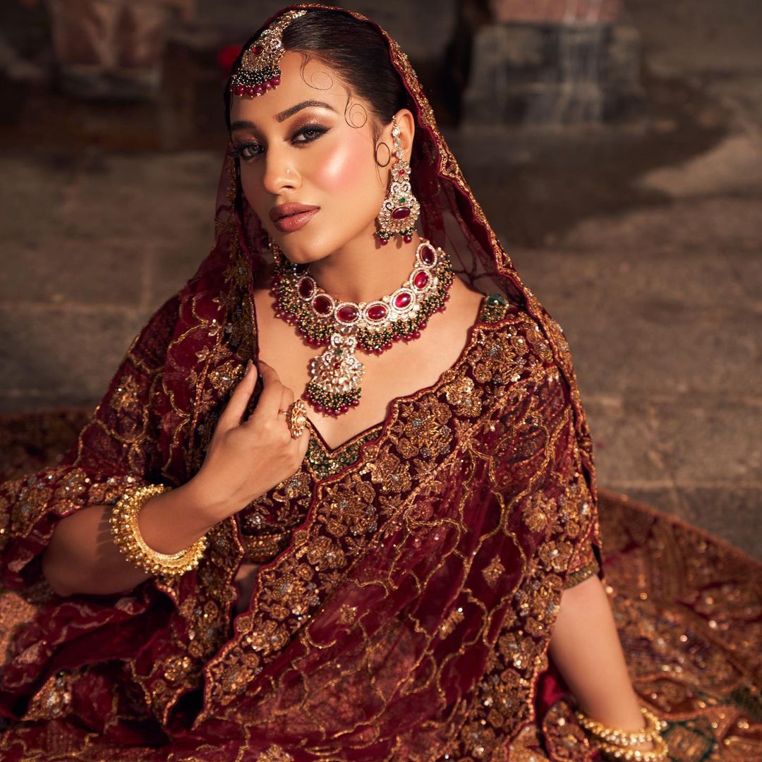 BRIDAL GARNET COLOR DESIGNED LEHENGA WITH HEAVY EMBROIDERY
