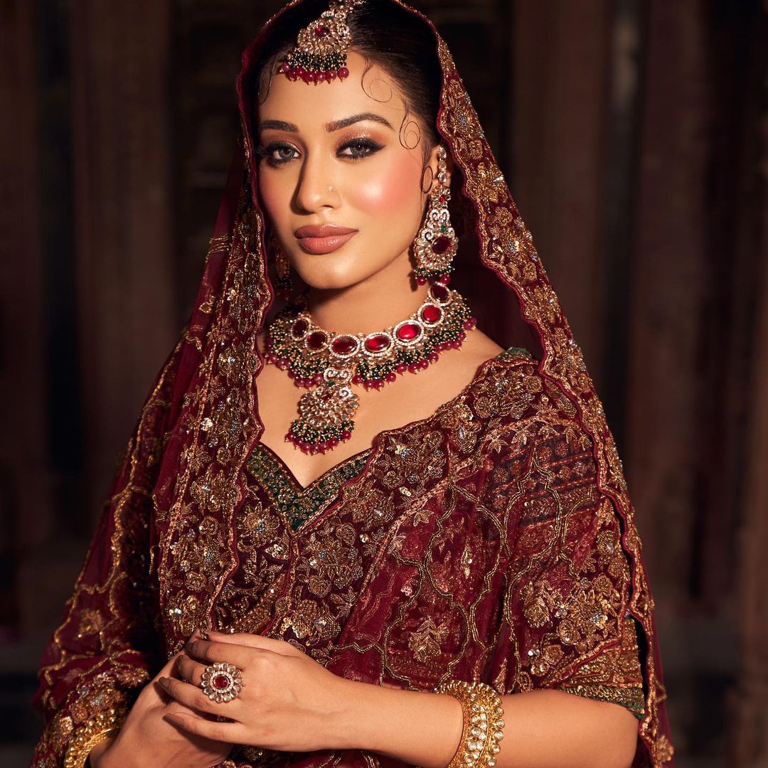 BRIDAL GARNET COLOR DESIGNED LEHENGA WITH HEAVY EMBROIDERY