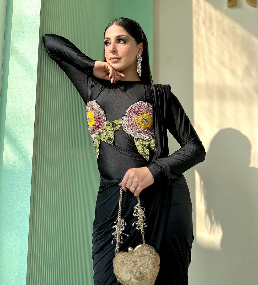BLACK COLOR SAREE & DRAPE WITH EMBROIDERY ON TOP