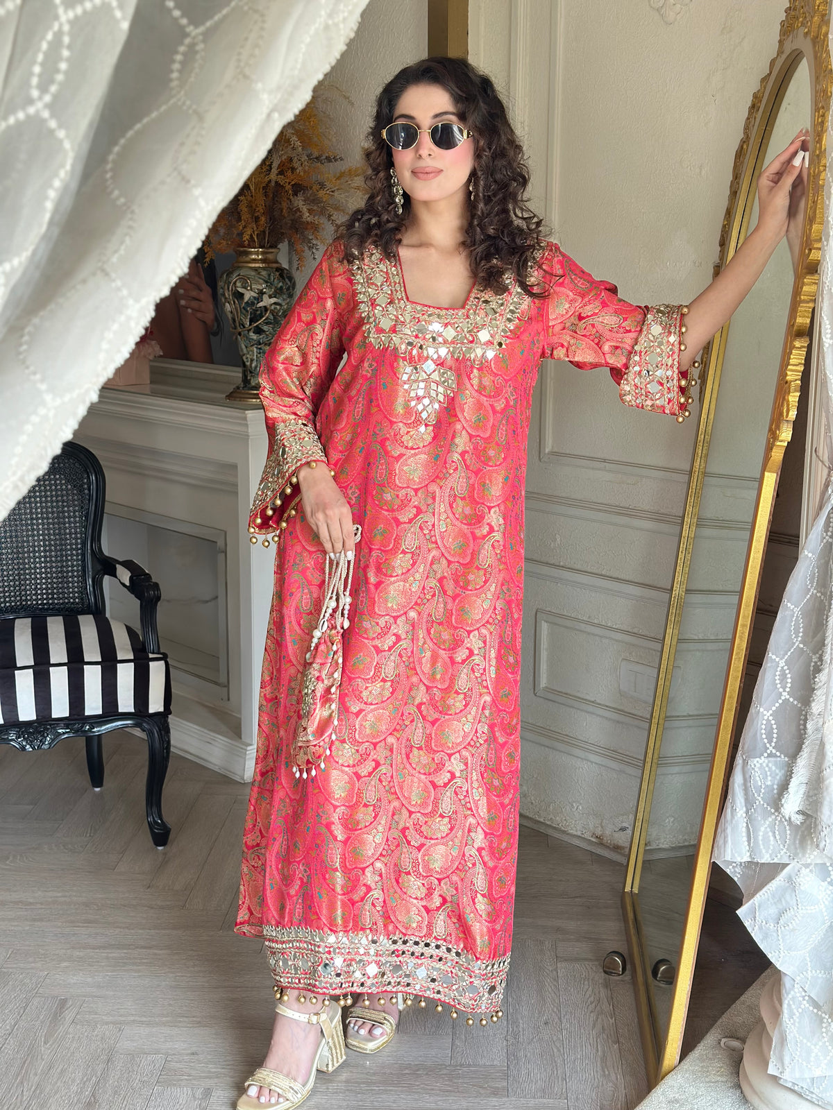 BROCADE MIRROR OUTFIT