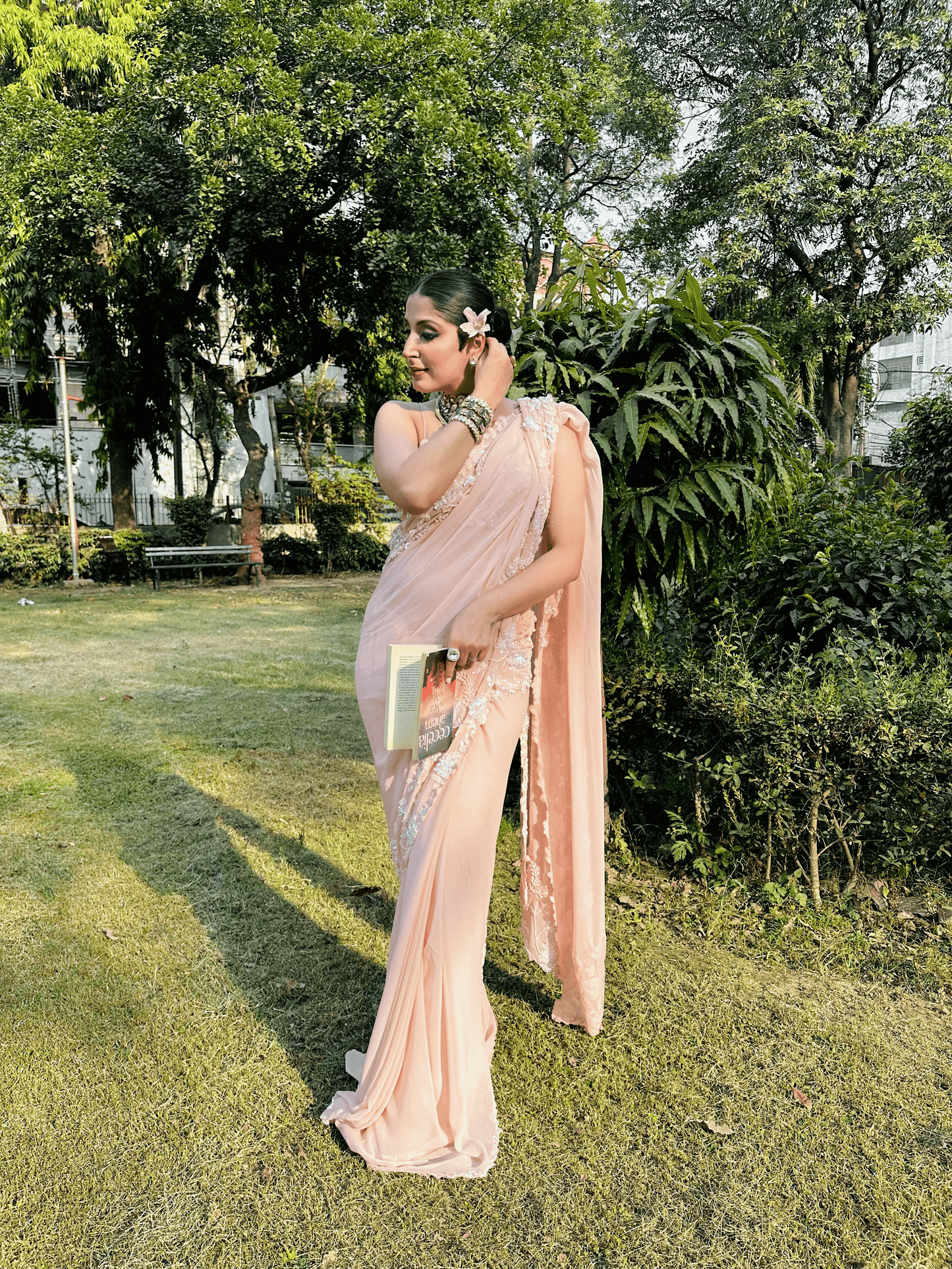 BABY PINK COLOR SAREE WITH FLOWER EMROIDERY TOP AND DRAPE