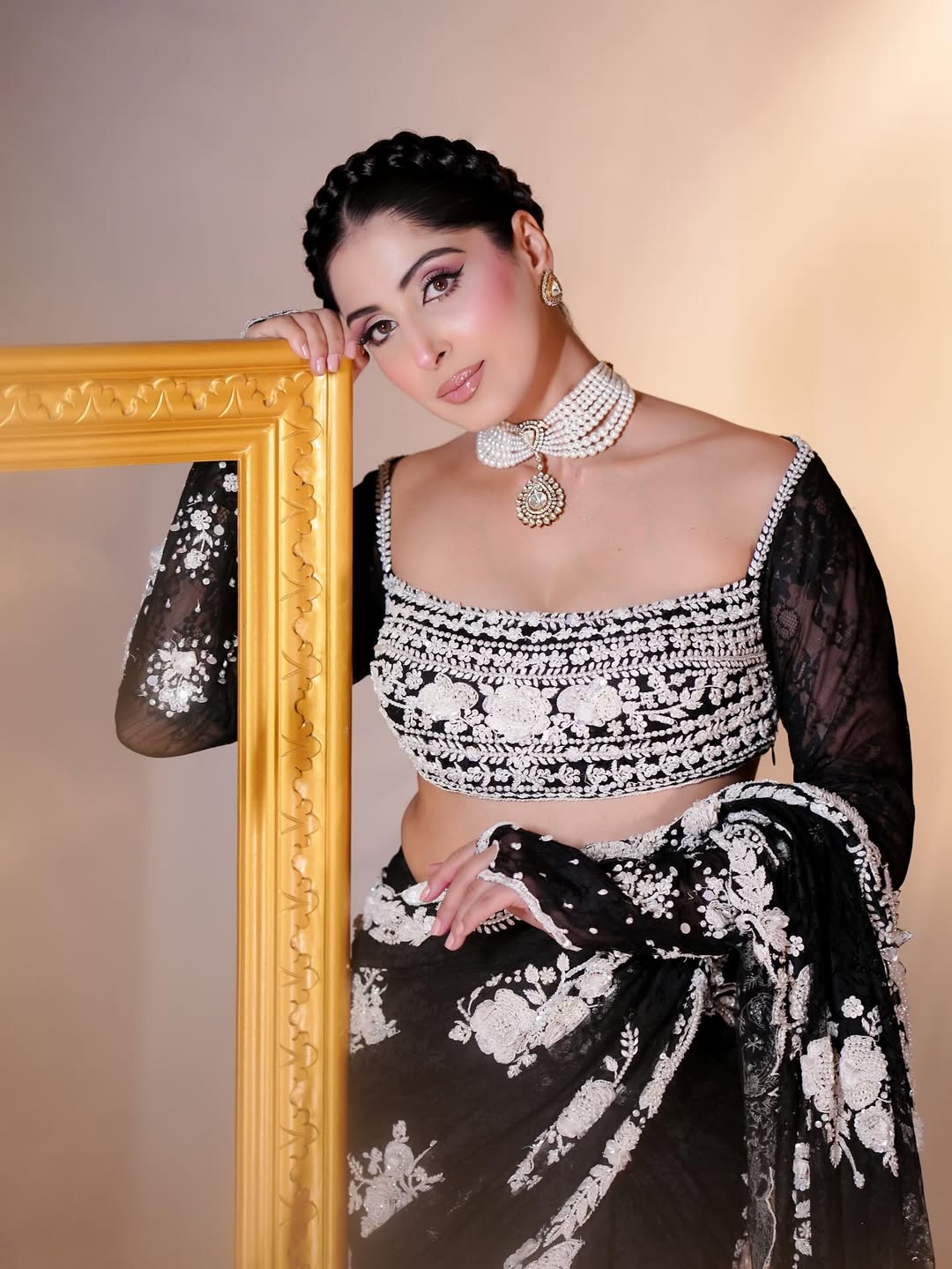 ROYAL BLACK SAREE