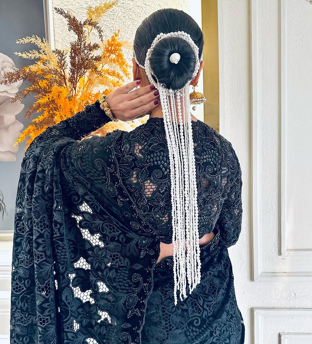 ROYAL BLACK HAND EMBROIDERED SAREE