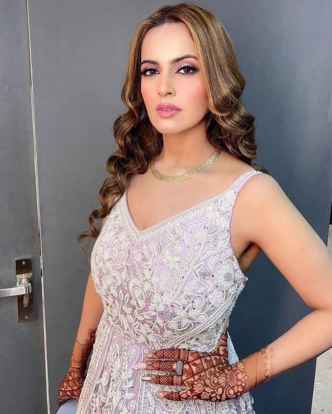 THIRSTLE COLOR GOWN WITH V PEARL WORK