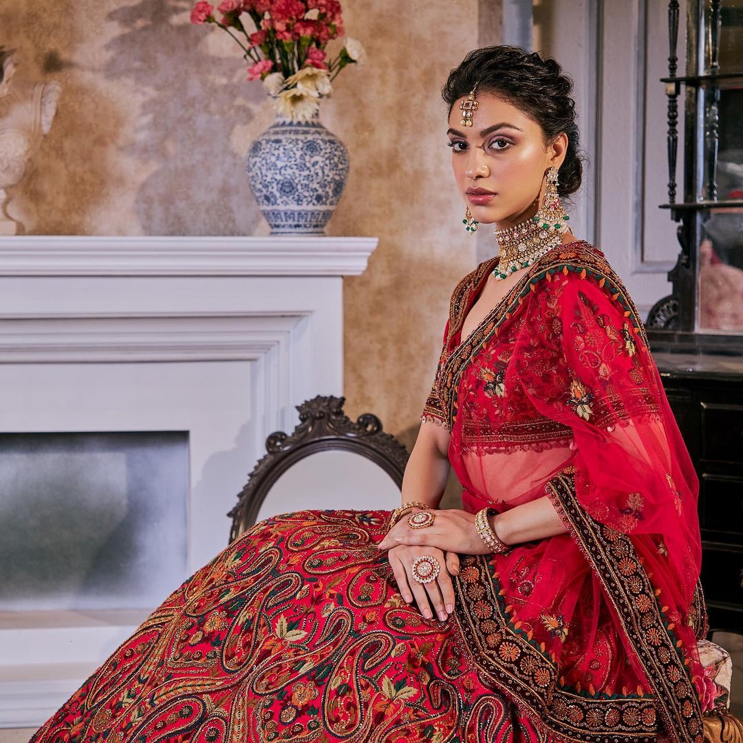 BULGARIAN ROSE RED BRIDAL LEHENGA WITH DETAILED CLASSIC EMBROIDERY