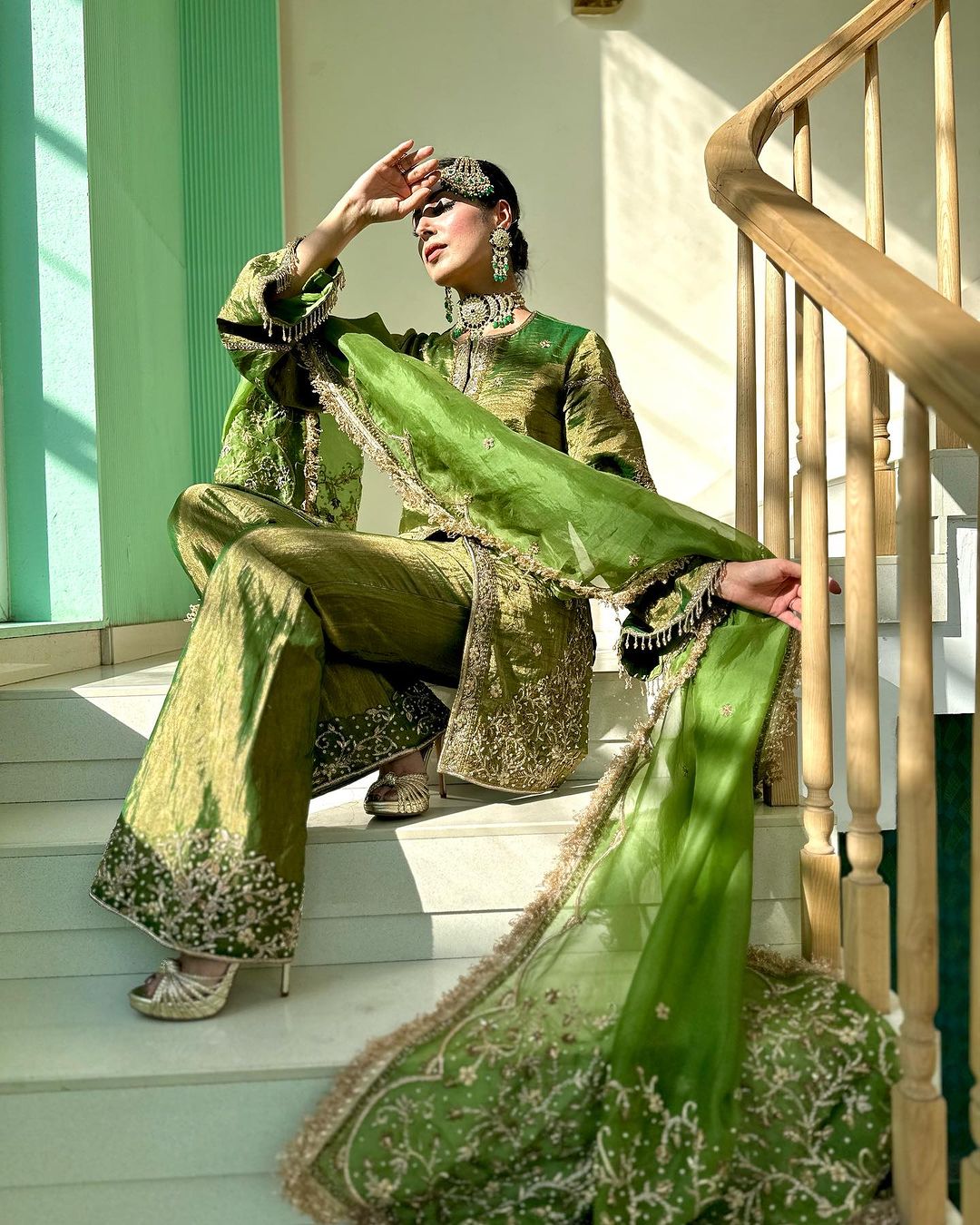 DARK GREEN COLOR KURTI WITH BEAUTIFUL DESIGN