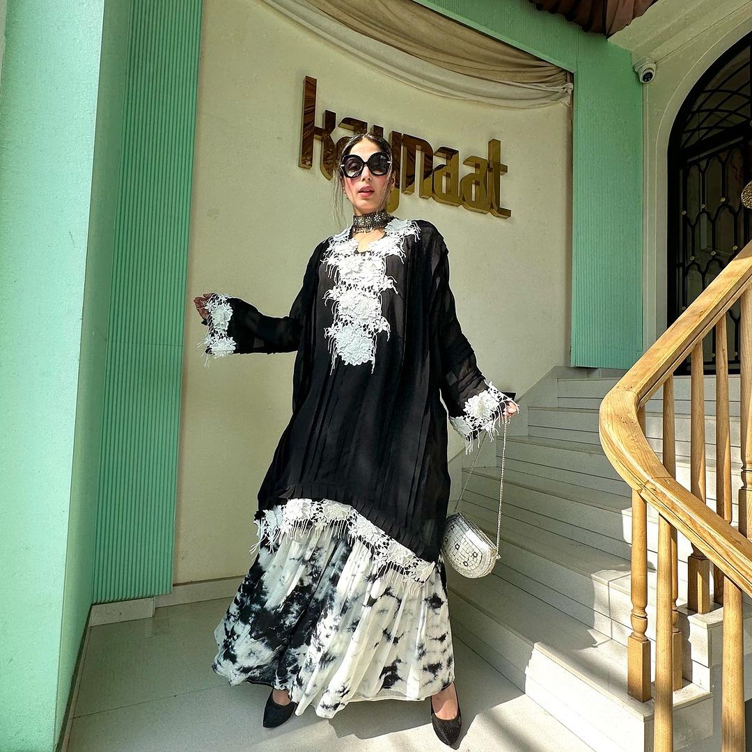 BLACK & WHITE KURTI