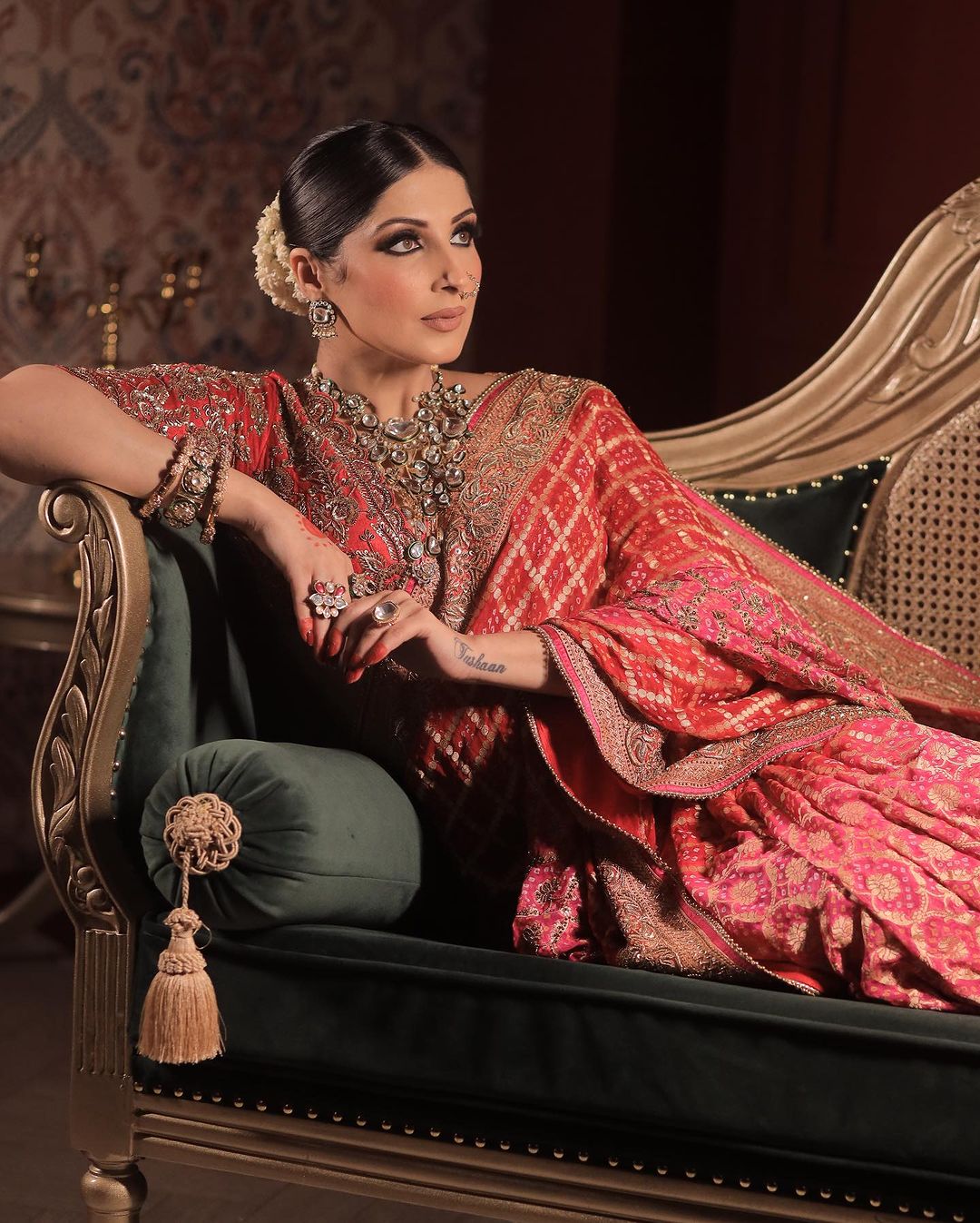 INDIAN RED COLOR SAREE WITH HEAVY EMBRODIERY