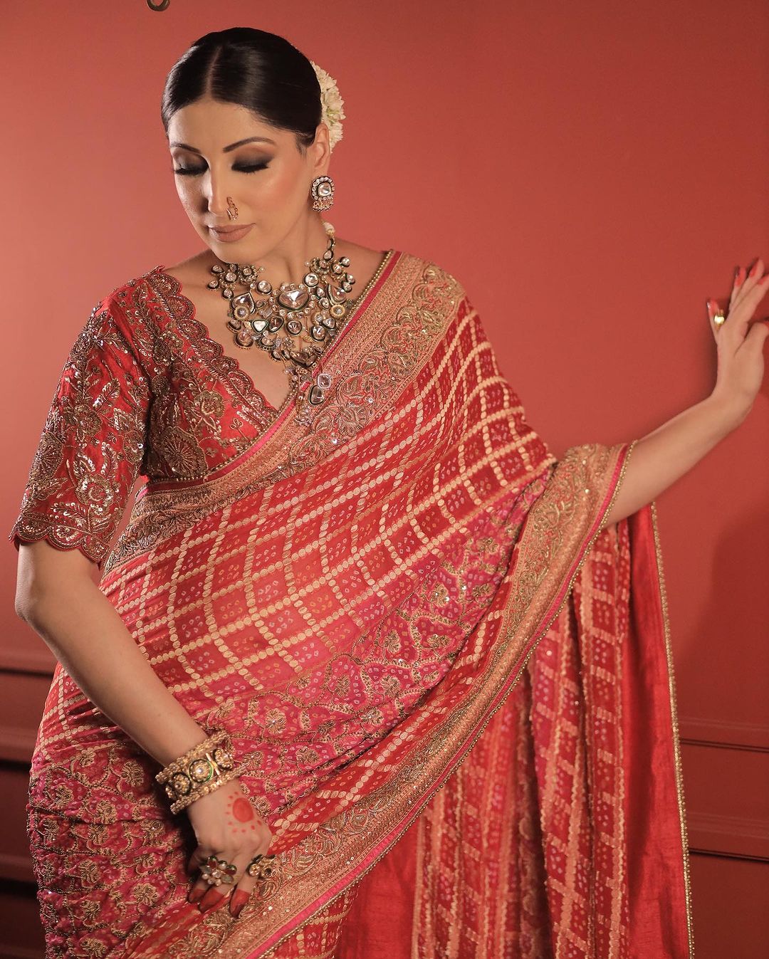 INDIAN RED COLOR SAREE WITH HEAVY EMBRODIERY