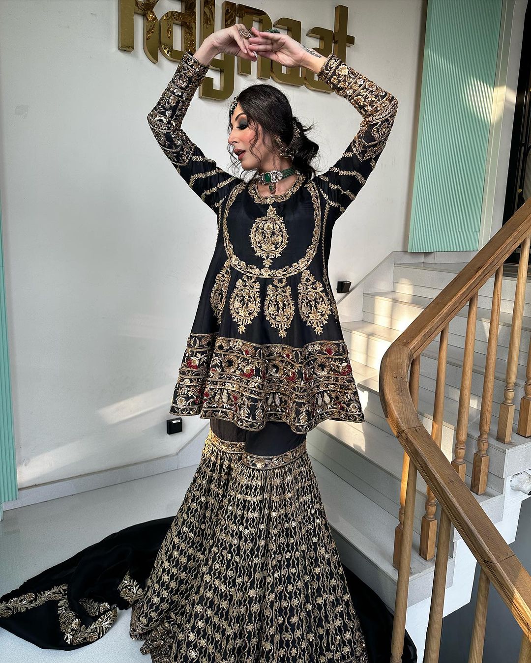 GARARA SUIT SET ADORNED DEEP COAL 