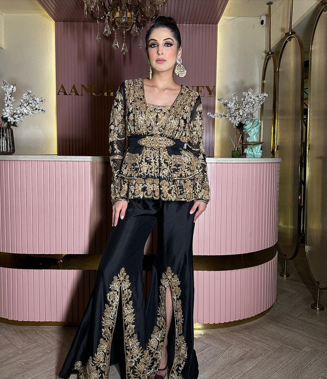 BLACK HAND EMBROIDERED SHORT ANARKALI