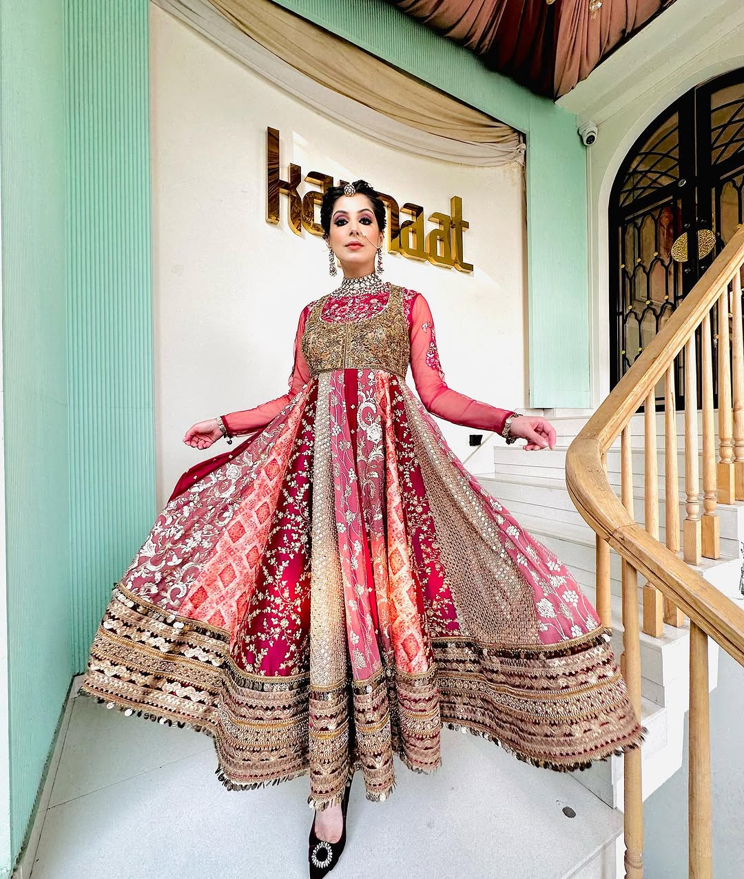 THE GARNET RED ANARKALI